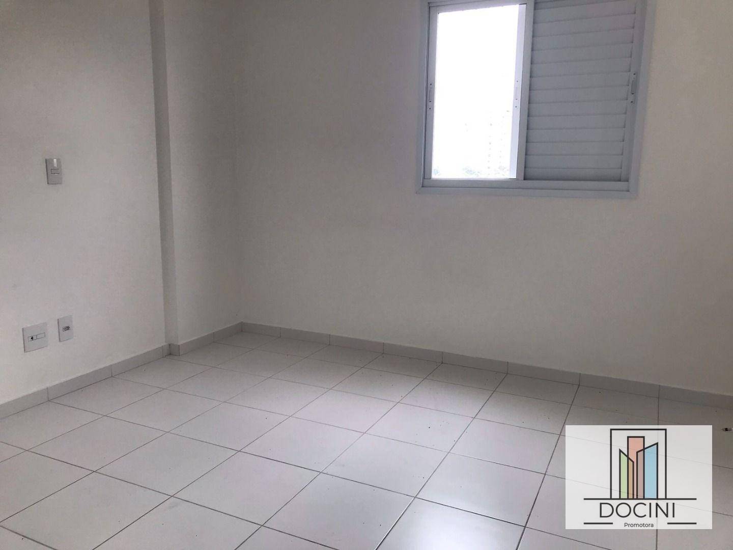 Apartamento à venda com 2 quartos, 67m² - Foto 14