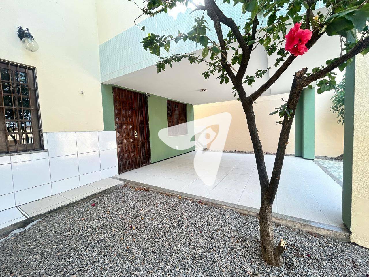 Casa à venda com 4 quartos, 180M2 - Foto 6