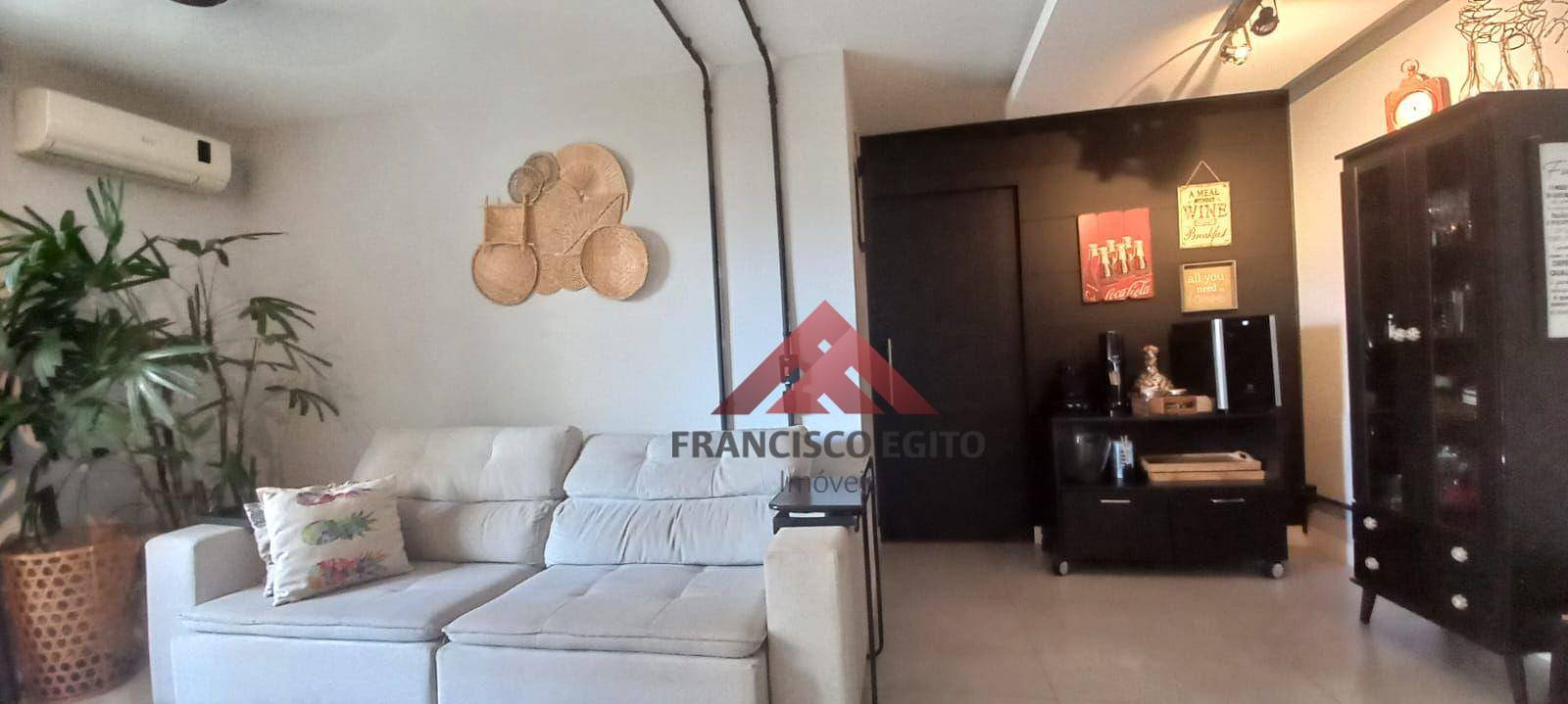 Apartamento à venda com 2 quartos, 70m² - Foto 2