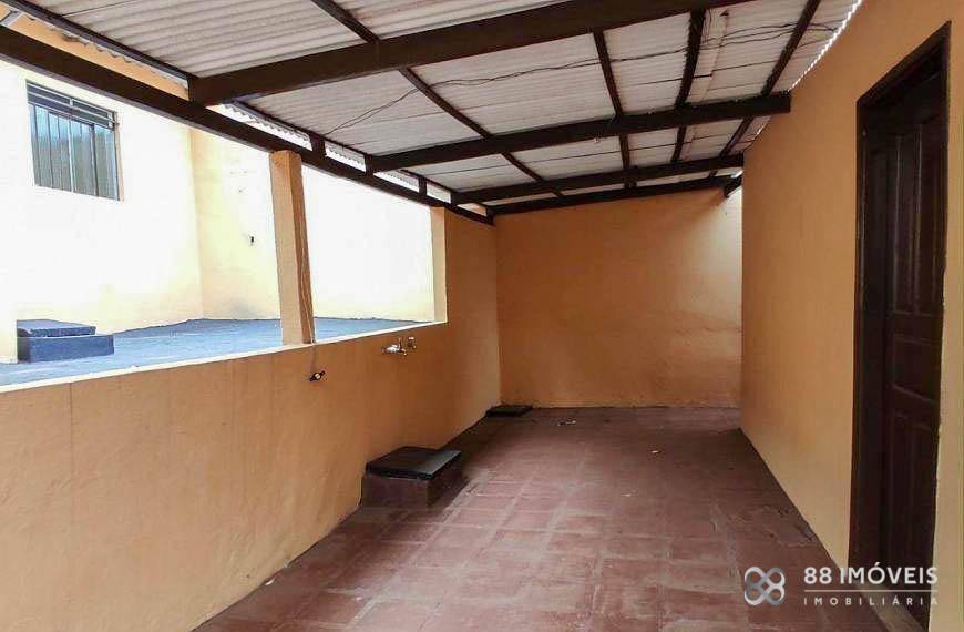 Casa à venda com 3 quartos, 125m² - Foto 11