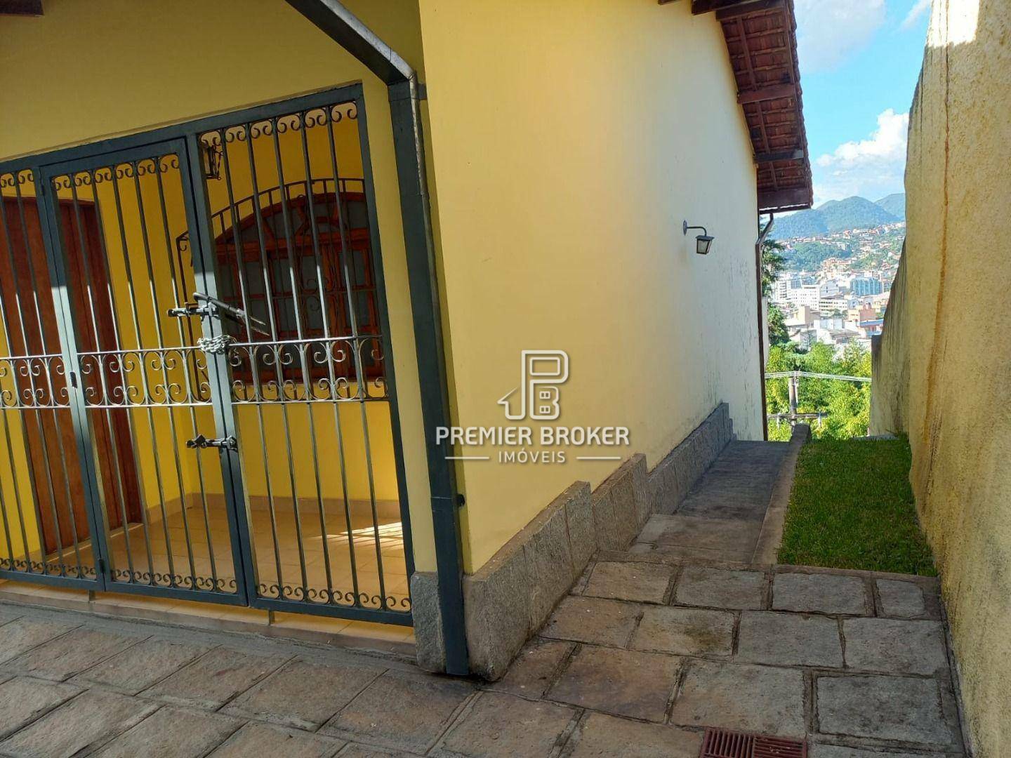 Casa à venda com 4 quartos, 200m² - Foto 59