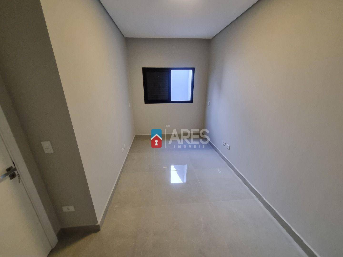 Casa à venda com 3 quartos, 157m² - Foto 11