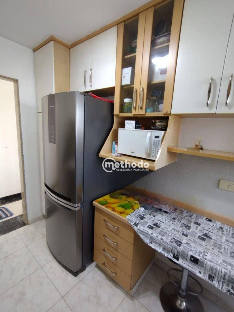 Apartamento para alugar com 3 quartos, 82m² - Foto 9