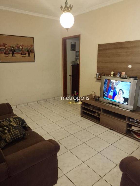 Casa à venda com 3 quartos, 210m² - Foto 3