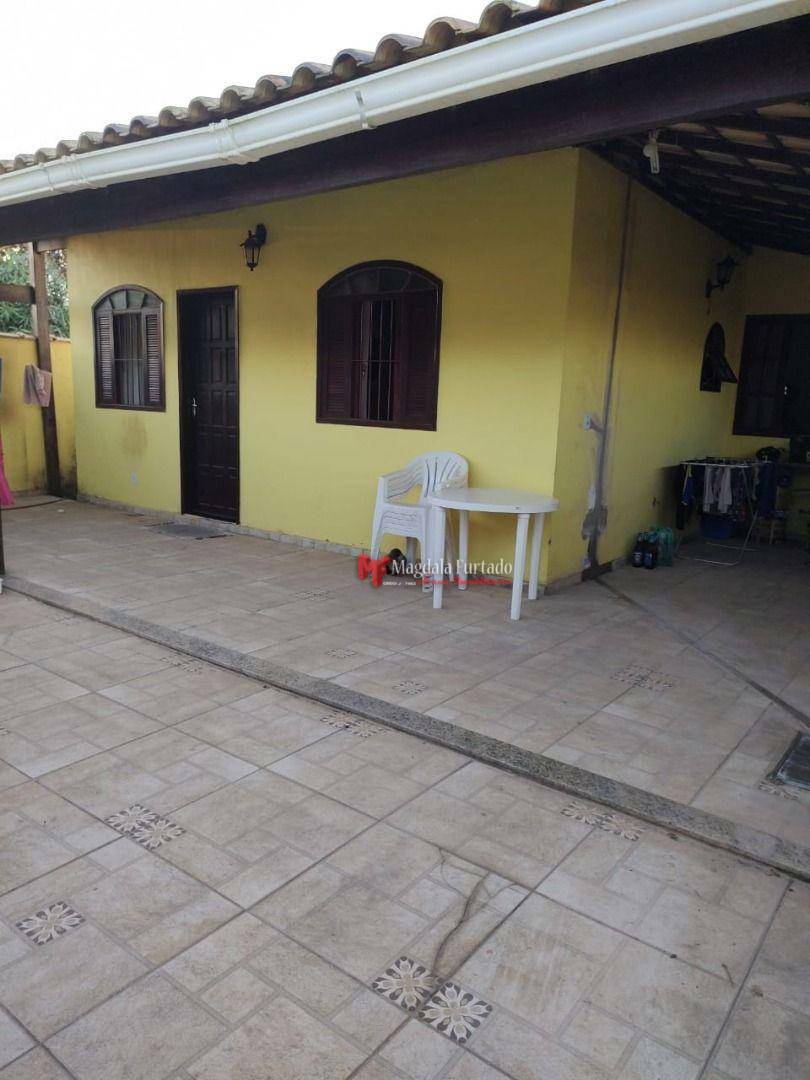 Casa à venda com 2 quartos, 52m² - Foto 2