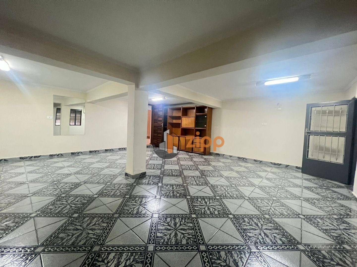 Sobrado à venda com 6 quartos, 300m² - Foto 44