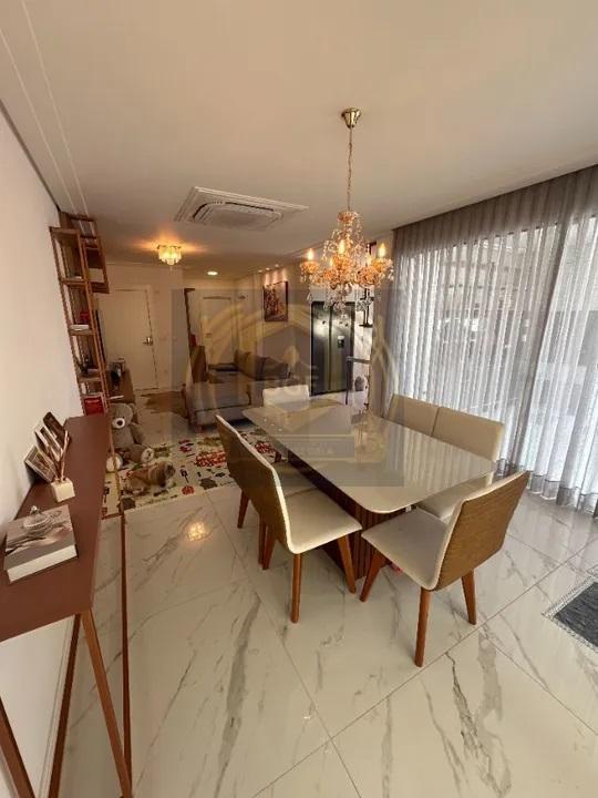 Apartamento à venda com 3 quartos, 140m² - Foto 1