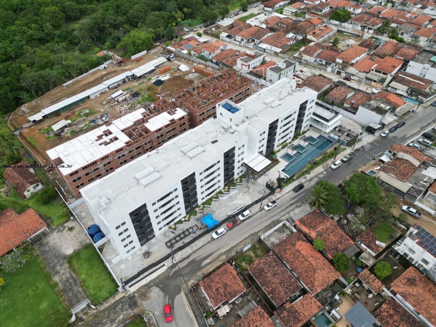Apartamento à venda com 2 quartos, 52m² - Foto 2