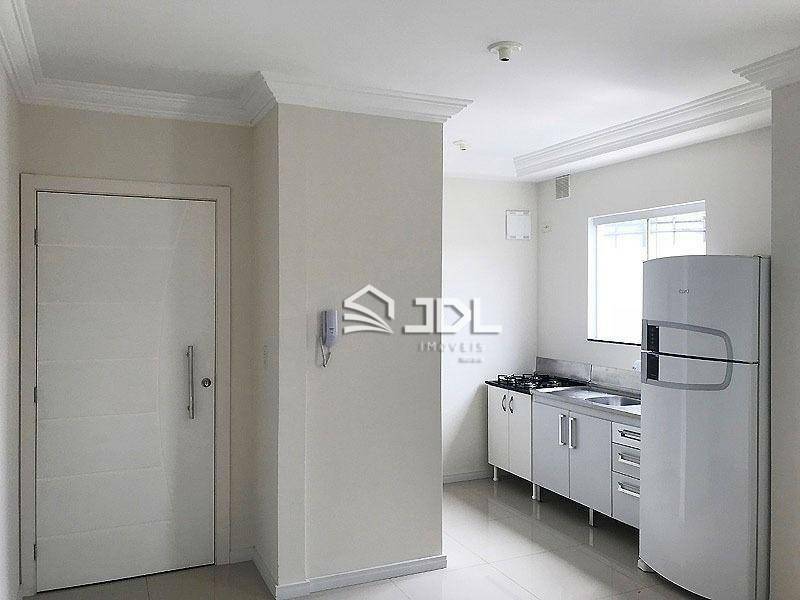 Apartamento à venda com 2 quartos, 61m² - Foto 3