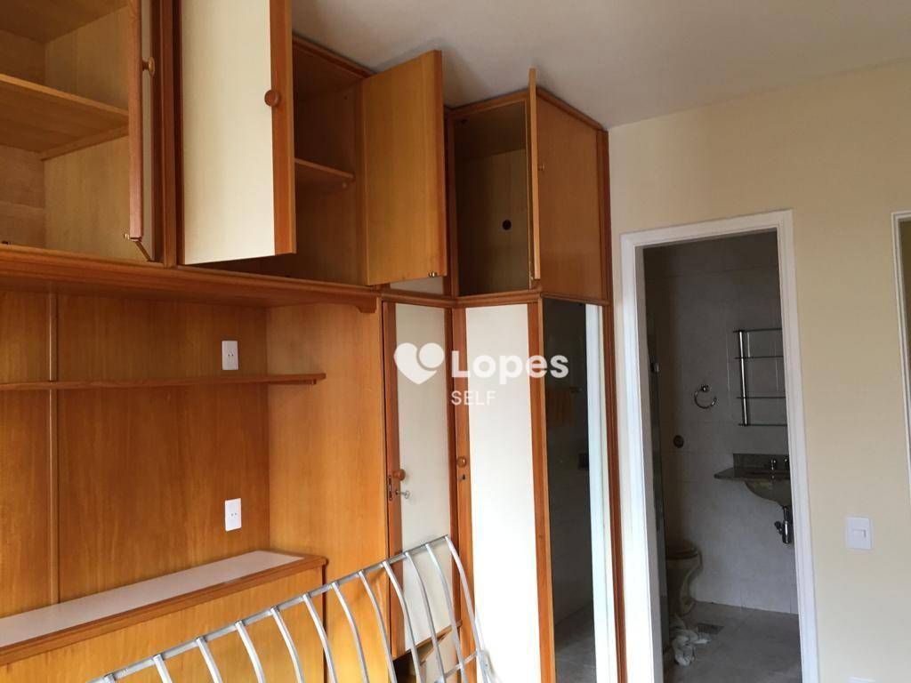 Apartamento à venda com 3 quartos, 88m² - Foto 3