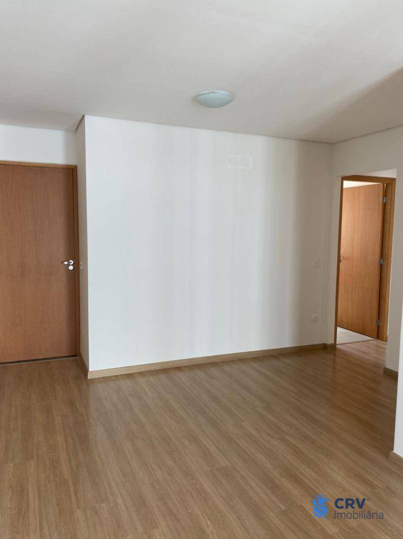 Apartamento para alugar com 3 quartos, 84m² - Foto 4