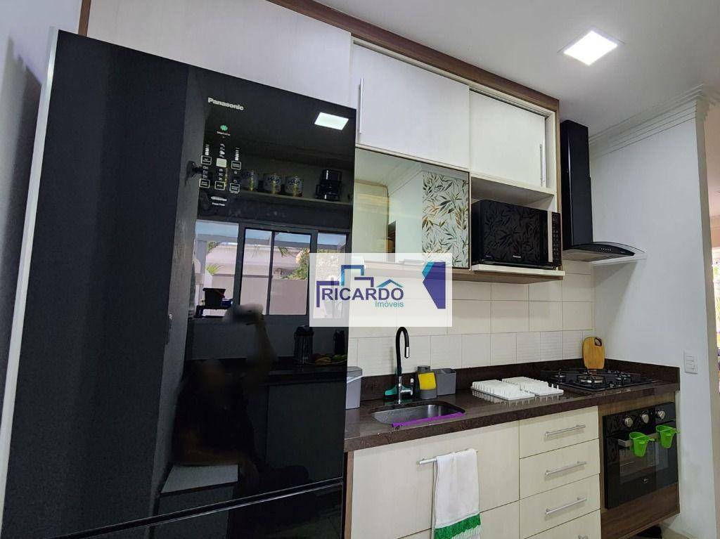 Apartamento à venda com 2 quartos, 57m² - Foto 13