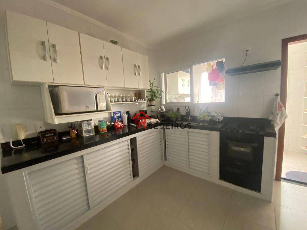 Apartamento à venda com 3 quartos, 146m² - Foto 17