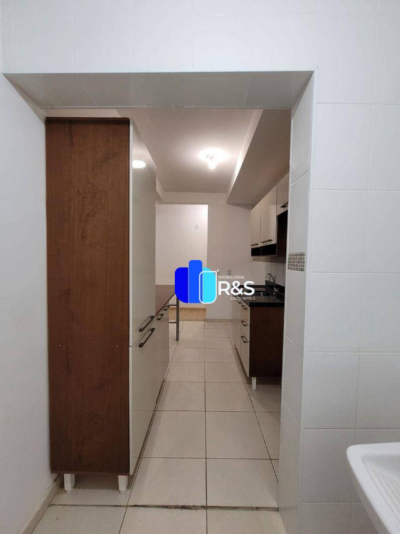Apartamento para alugar com 2 quartos, 69m² - Foto 13