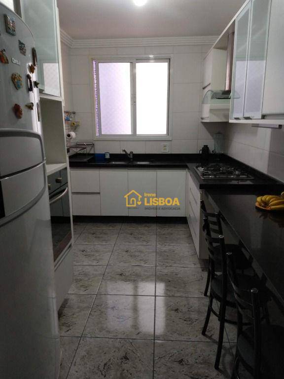 Apartamento para alugar com 3 quartos, 82m² - Foto 18