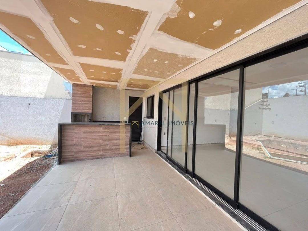 Casa de Condomínio à venda com 3 quartos, 254m² - Foto 5