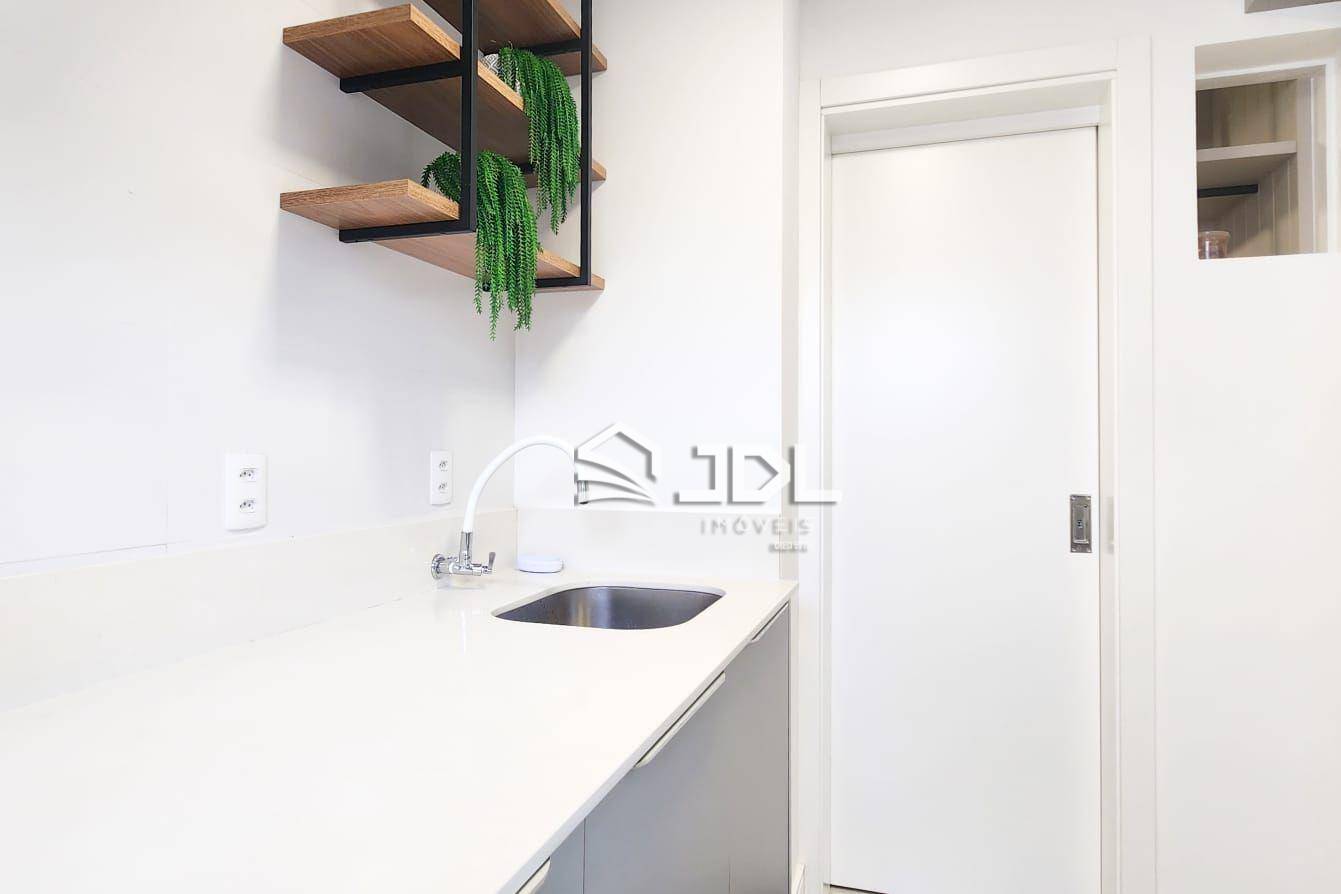 Apartamento à venda com 3 quartos, 189m² - Foto 12