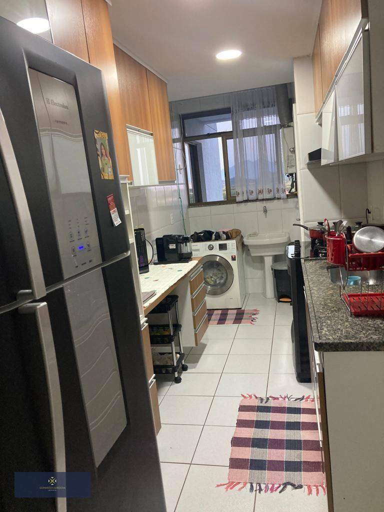 Apartamento à venda com 3 quartos, 90m² - Foto 4