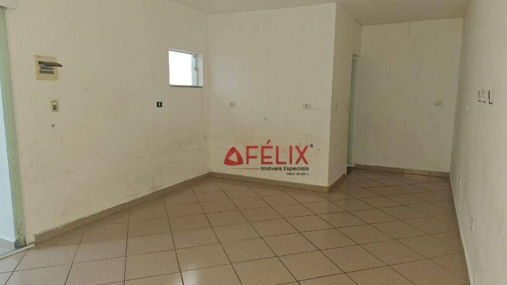 Casa para alugar com 1 quarto, 40m² - Foto 3