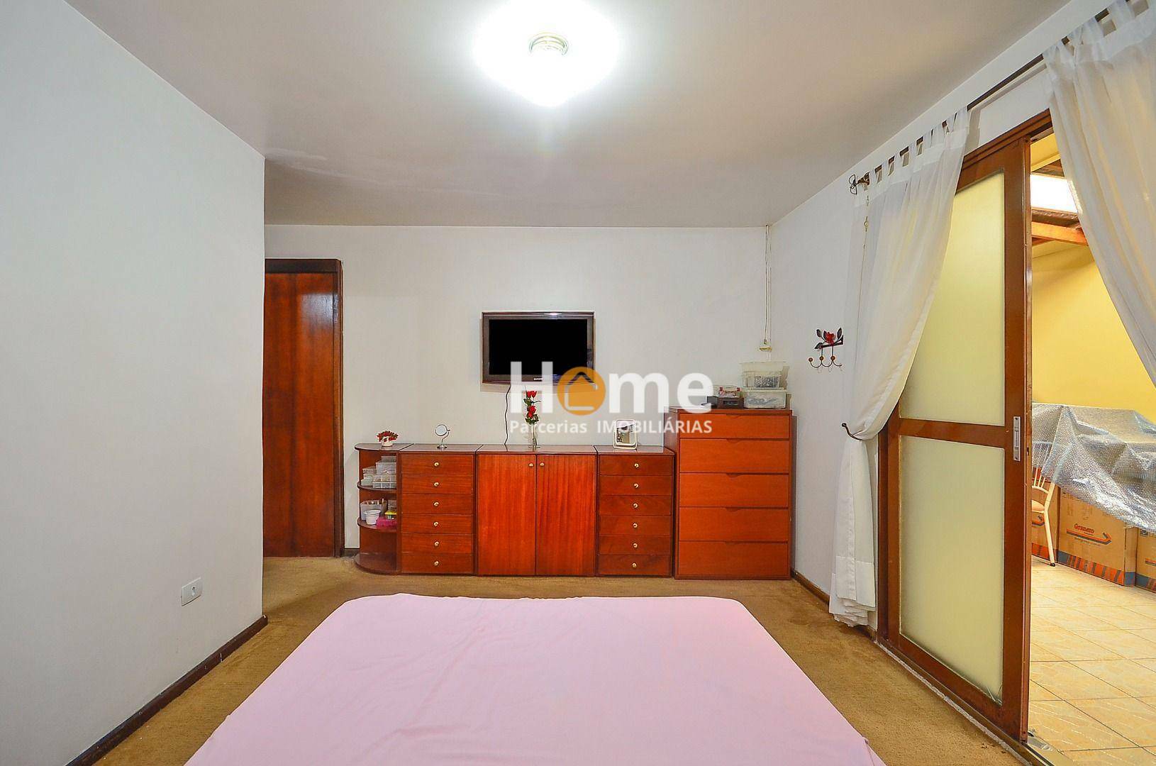 Casa à venda com 3 quartos, 300m² - Foto 33