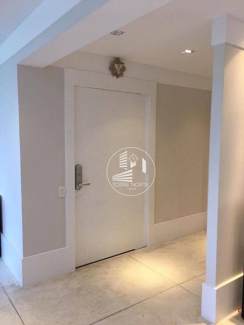 Apartamento à venda com 4 quartos, 207m² - Foto 21