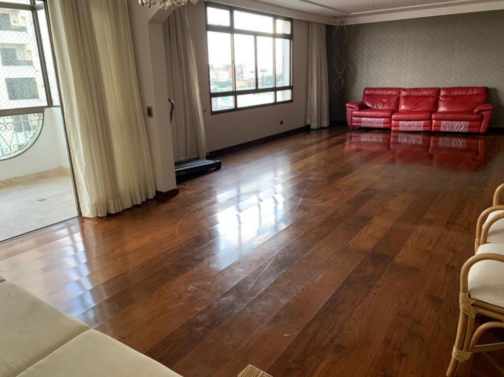 Apartamento para alugar com 4 quartos, 232m² - Foto 4