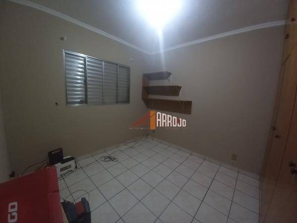 Casa à venda com 3 quartos, 215m² - Foto 7