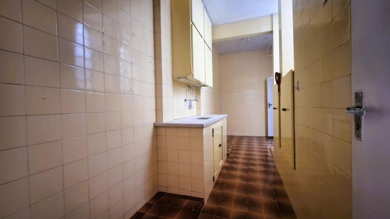 Apartamento à venda com 2 quartos, 65m² - Foto 17