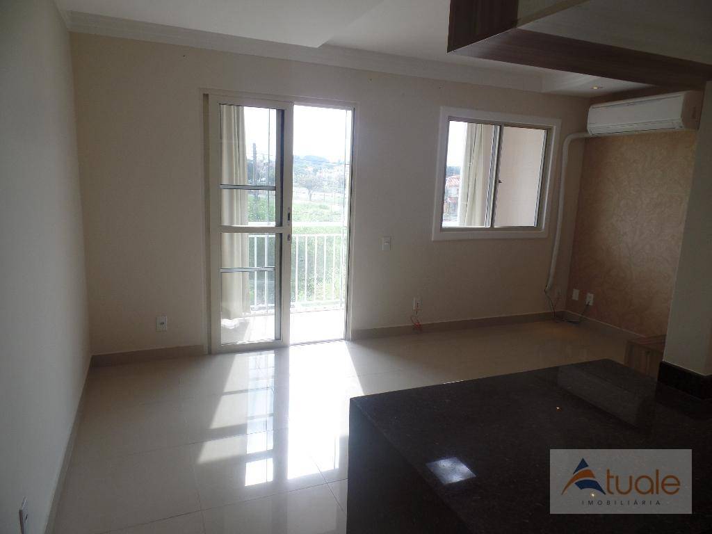 Apartamento à venda com 2 quartos, 70m² - Foto 3