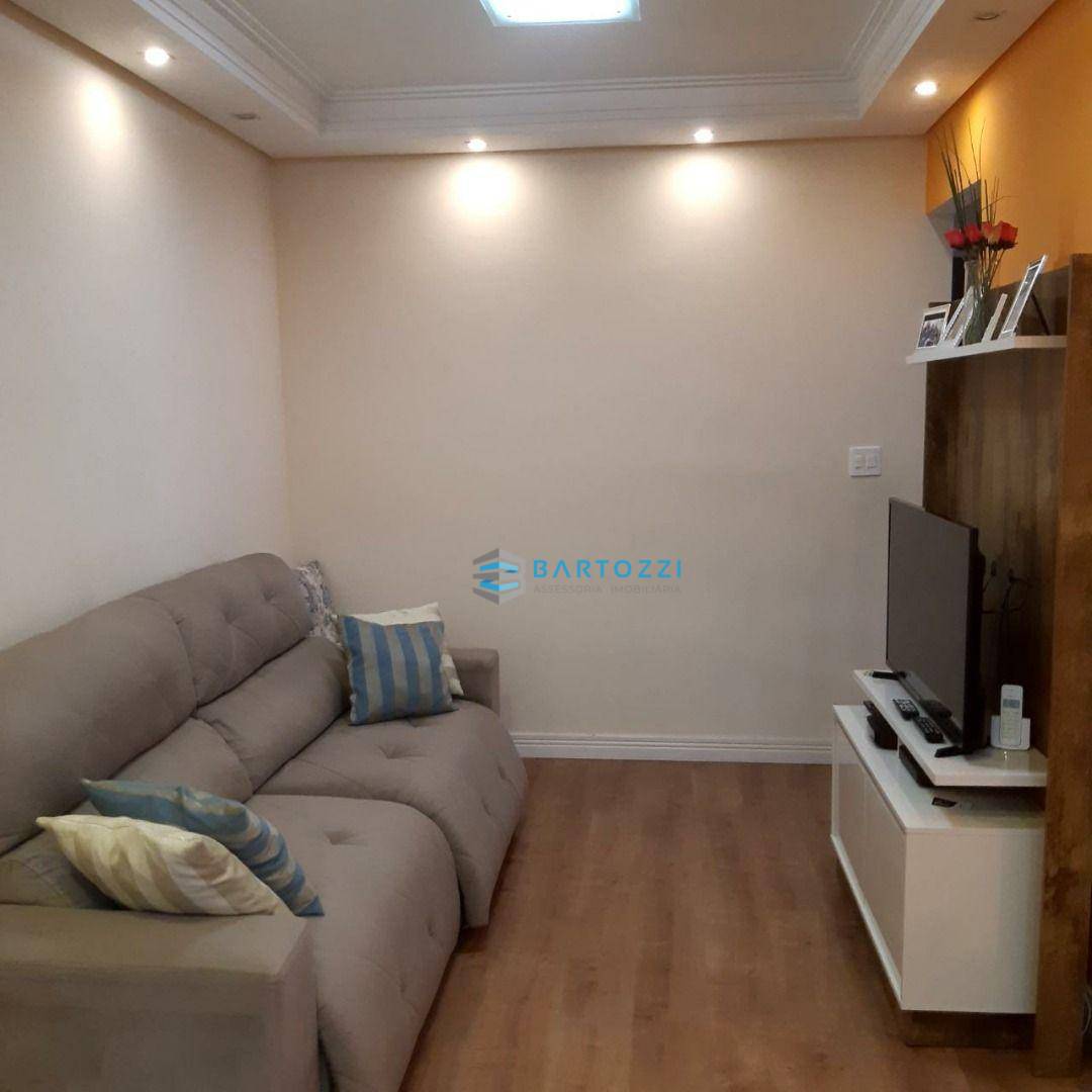 Apartamento à venda com 2 quartos, 65m² - Foto 3