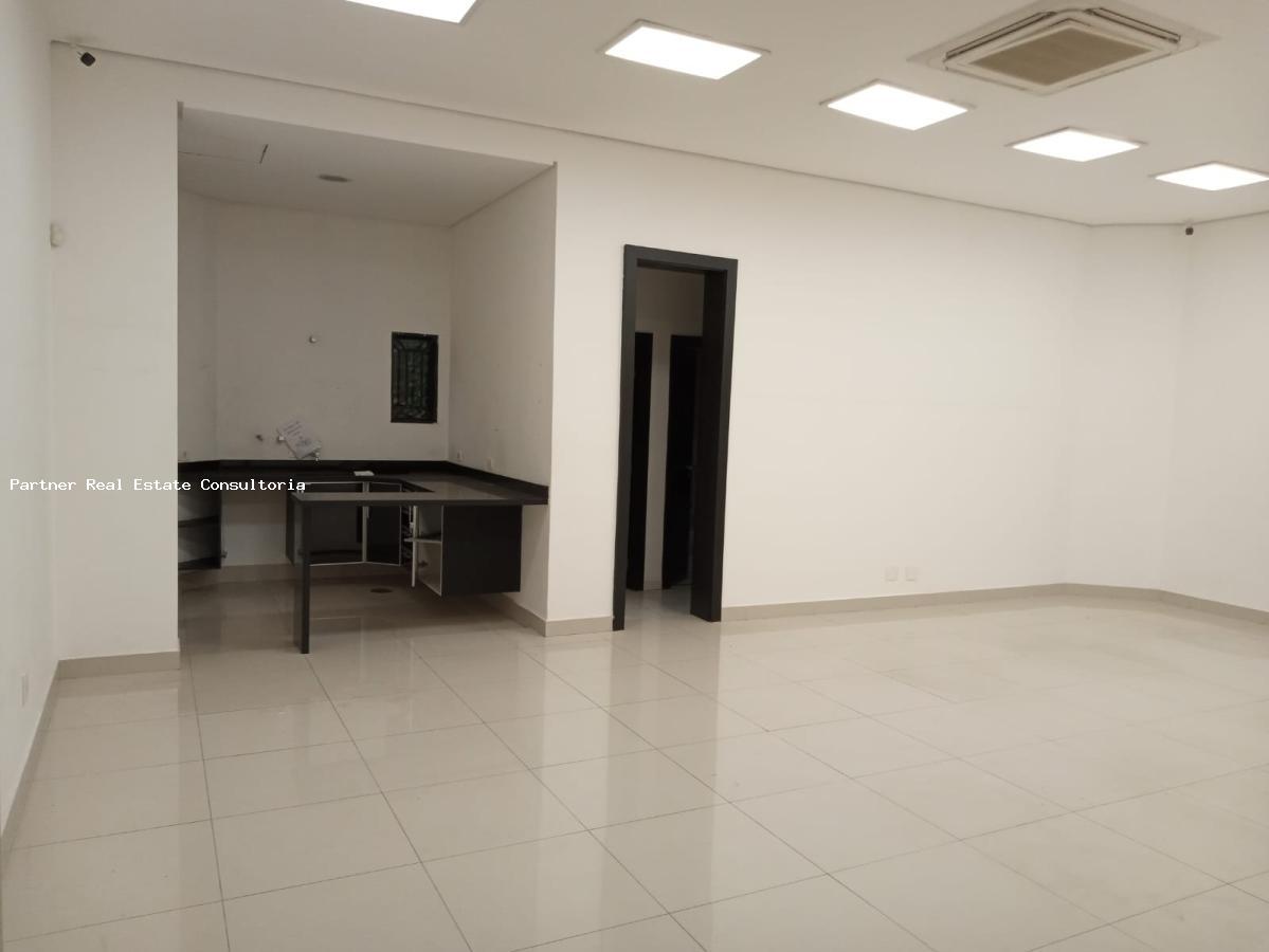 Prédio Inteiro para alugar com 10 quartos, 700m² - Foto 22