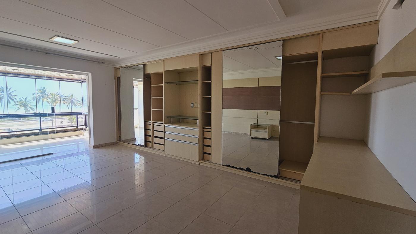 Apartamento à venda com 4 quartos, 245m² - Foto 17