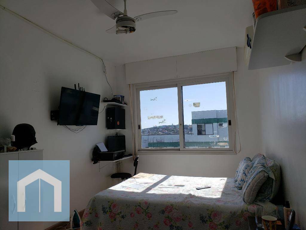 Apartamento à venda com 3 quartos, 75m² - Foto 8