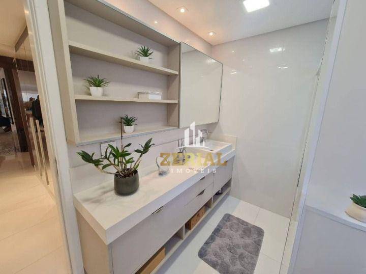 Apartamento à venda com 3 quartos, 198m² - Foto 9