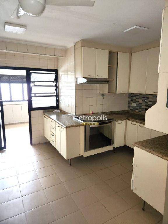 Apartamento à venda com 3 quartos, 138m² - Foto 8