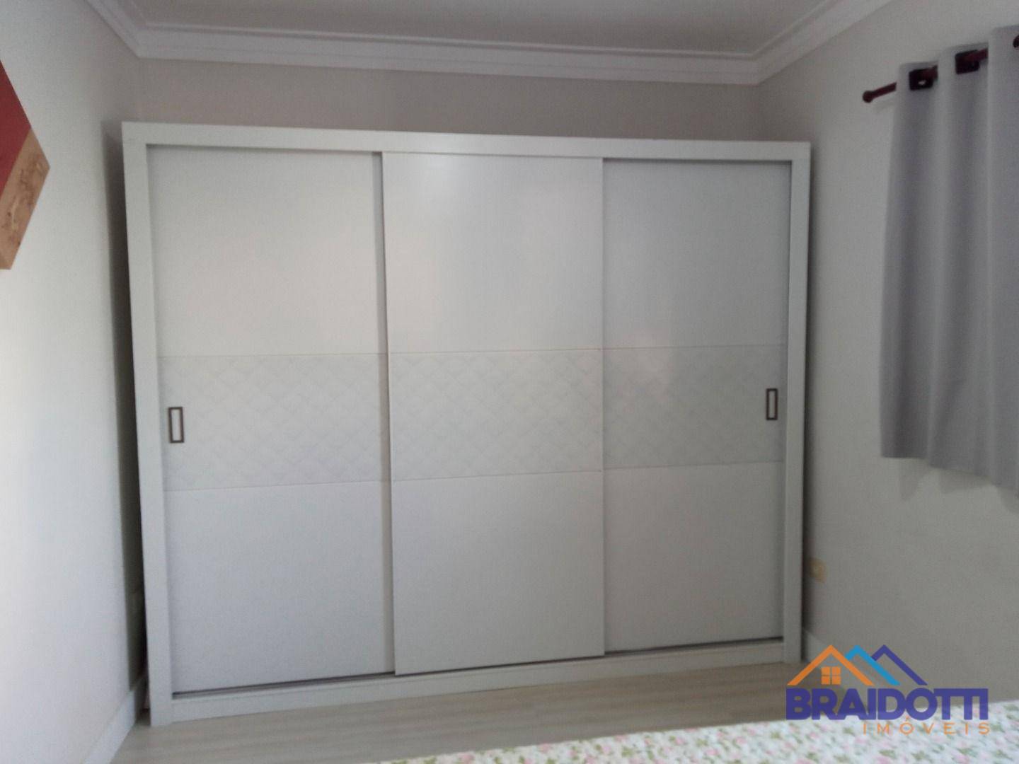 Apartamento à venda com 2 quartos, 70m² - Foto 17