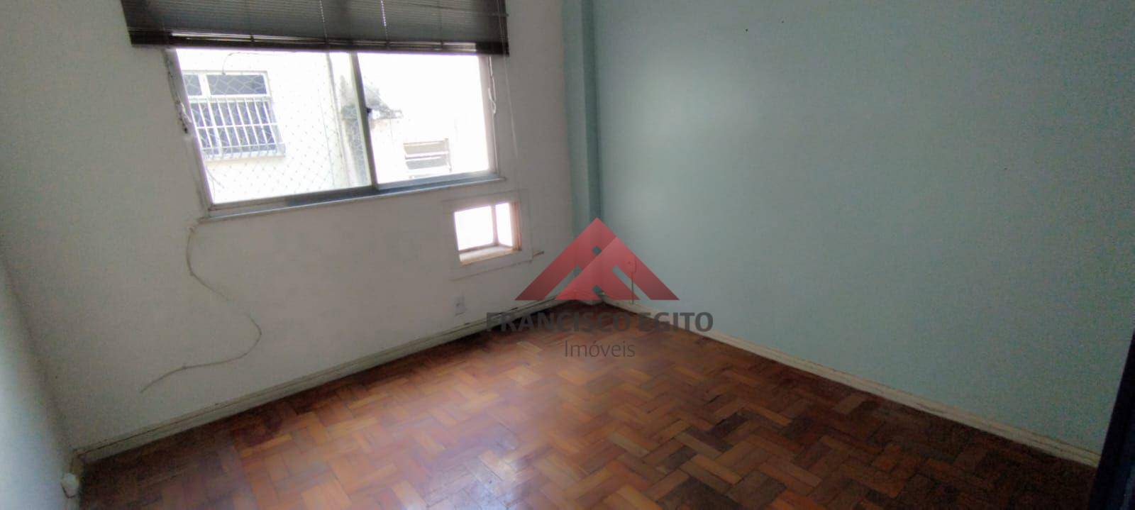 Apartamento à venda com 2 quartos, 79m² - Foto 3