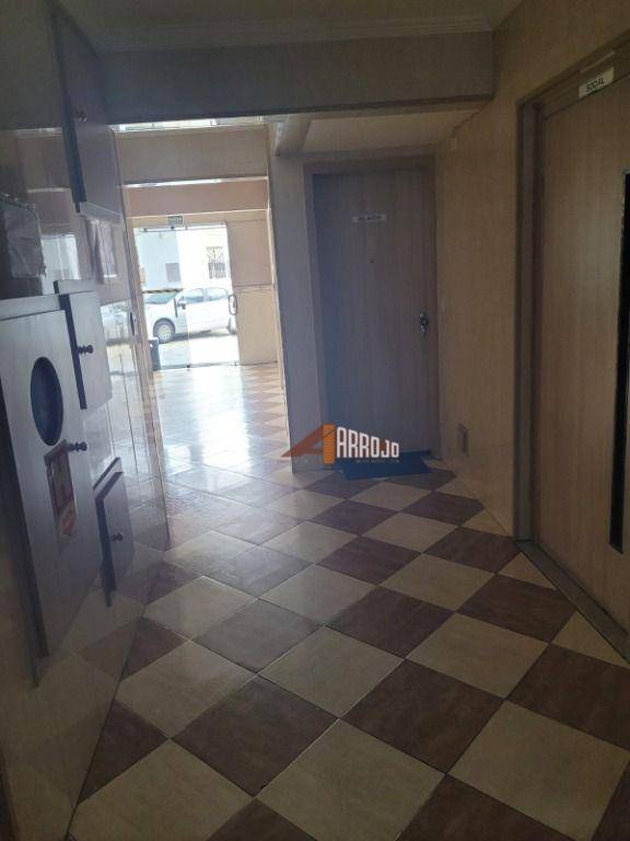 Apartamento à venda com 2 quartos, 45m² - Foto 35