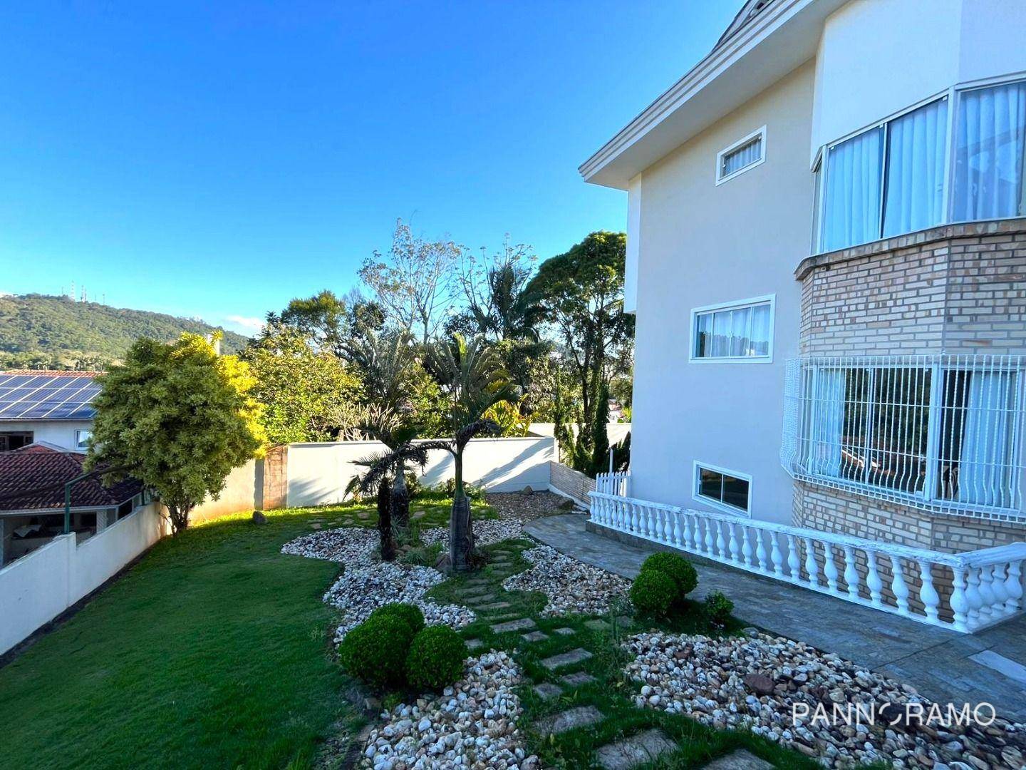 Casa, 3 quartos, 402 m² - Foto 1