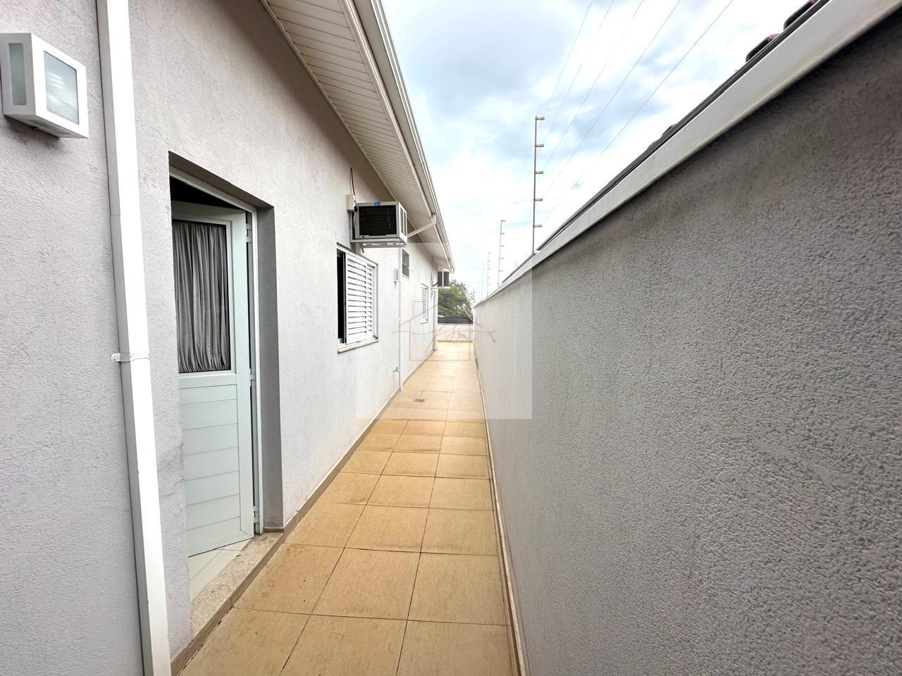 Casa à venda com 3 quartos, 250m² - Foto 22