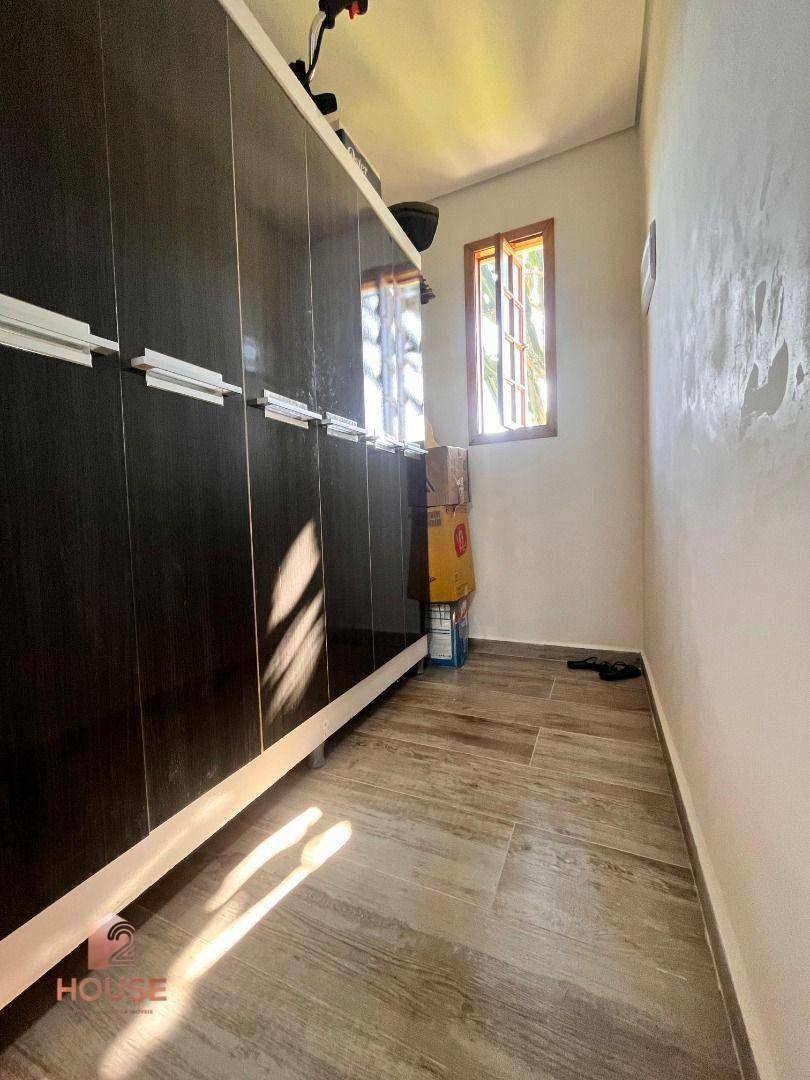 Casa de Condomínio à venda com 3 quartos, 191m² - Foto 20