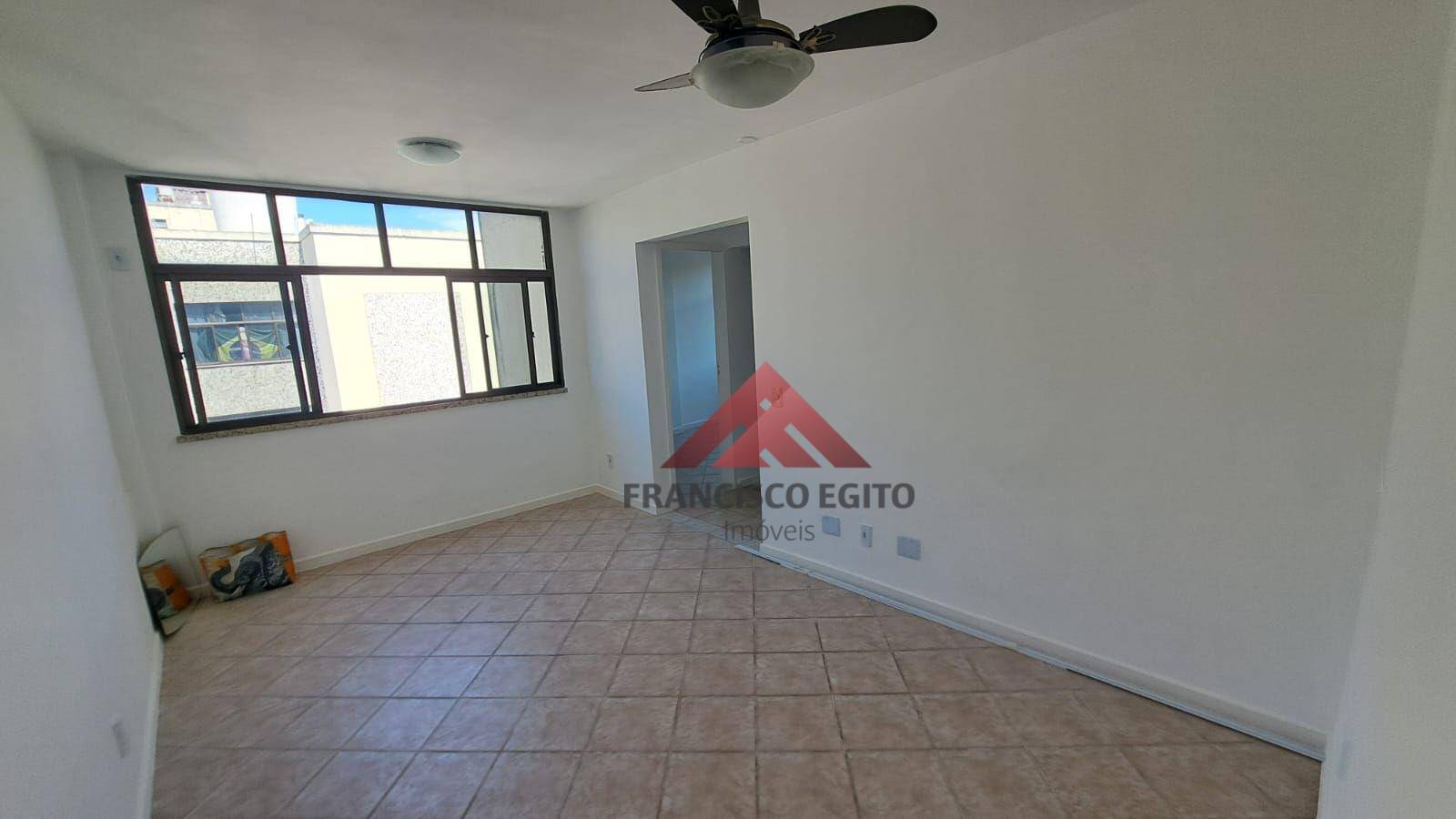 Apartamento à venda com 2 quartos, 60m² - Foto 3