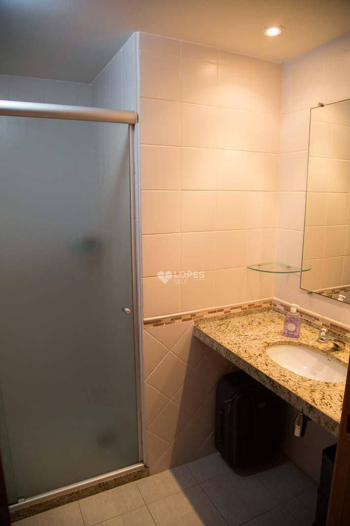 Apartamento à venda com 4 quartos, 195m² - Foto 11