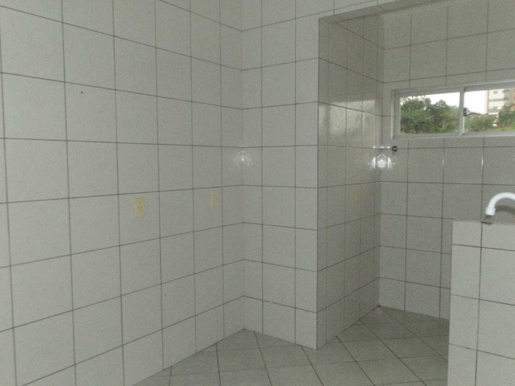 Apartamento para alugar com 2 quartos, 65m² - Foto 7