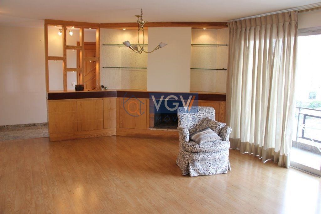 Apartamento à venda com 3 quartos, 140m² - Foto 3