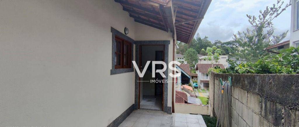 Casa de Condomínio à venda com 3 quartos, 140m² - Foto 4