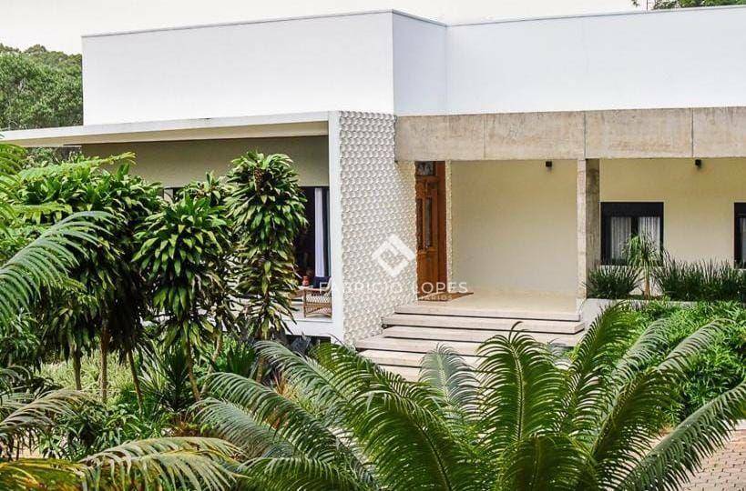 Casa à venda com 4 quartos, 600m² - Foto 15