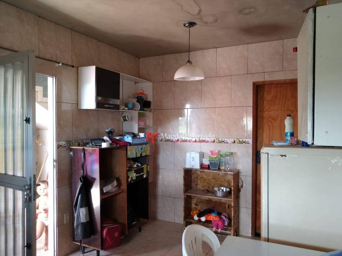 Casa à venda com 5 quartos, 90m² - Foto 19