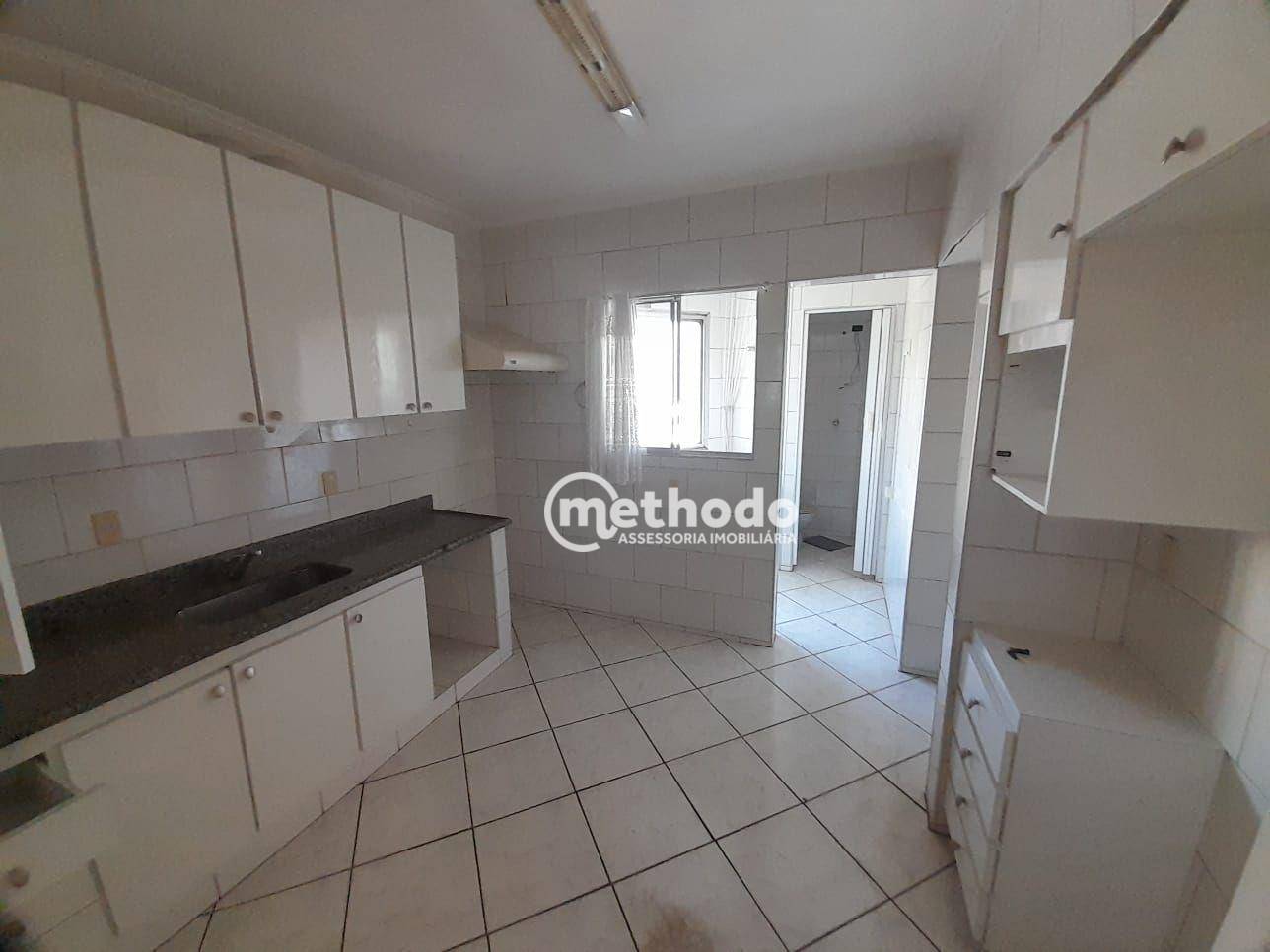 Apartamento à venda com 3 quartos, 74m² - Foto 4