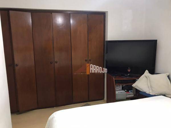 Apartamento à venda com 2 quartos, 69m² - Foto 6